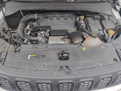 Jeep Compass 220T Automatic Leading Edition - ფოტო 16