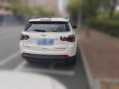 Jeep Compass 220T Automatic Leading Edition - ფოტო 3