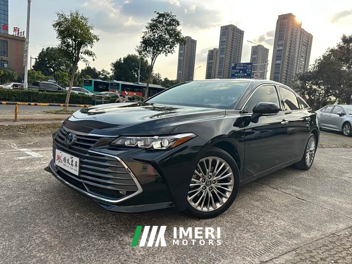 Toyota Avalon Hybrid 2.5L XLE Premium China VI