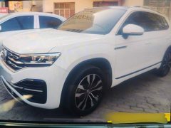 Volkswagen Taos 380TSI AWD R-Line Smart Connected Edition - фото 1
