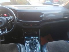 Volkswagen Taos 380TSI AWD R-Line Smart Connected Edition - фото 13