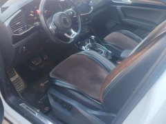 Volkswagen Taos 380TSI AWD R-Line Smart Connected Edition - фото 9
