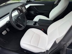 Tesla Model 3 Performance All-Wheel Drive - ფოტო 14