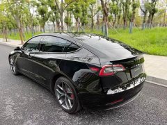Tesla Model 3 Performance All-Wheel Drive - ფოტო 4