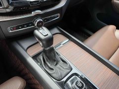Volvo XC60 T5 AWD Smart Remote Luxury Edition - ფოტო 11