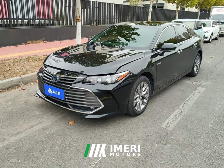 Toyota Avalon Hybrid 2.5L Luxury National VI - автомобиль из Китая