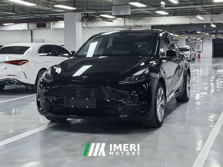 Tesla Model Y Standard Range RWD