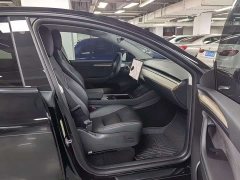 Tesla Model Y Standard Range RWD - photo 14
