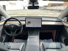 Tesla Model Y Standard Range RWD - ფოტო 12
