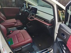 Honda Odyssey 2.0L e:HEV Premium - photo 8