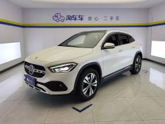 Mercedes-Benz GLA 200 - ფოტო 1