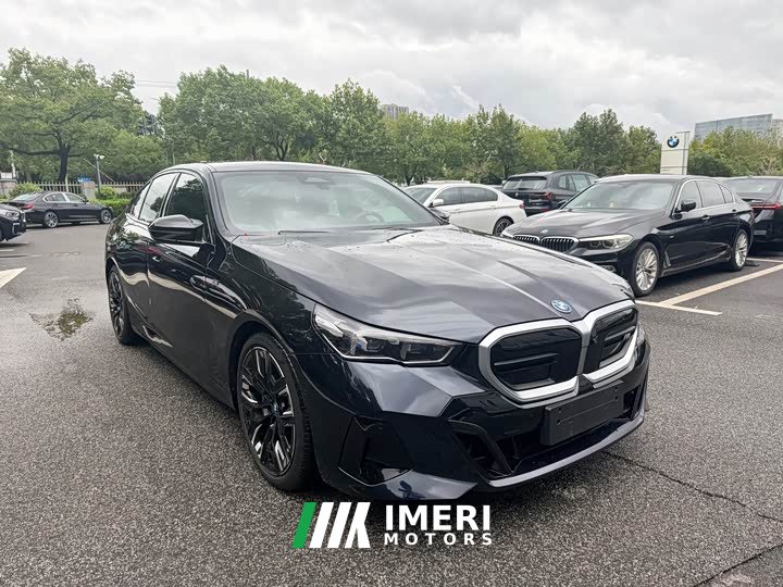 BMW i5 Facelift xDrive 50L M Sport Package - car from China