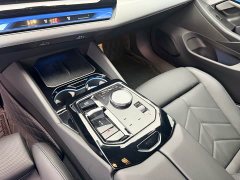BMW i5 Facelift xDrive 50L M Sport Package - photo 11