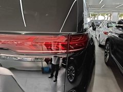 Denza D9 DM-i 970 AWD Flagship - фото 7