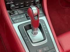 Porsche 718 Boxster 2.0T - ფოტო 18