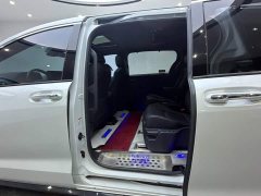 Toyota Sienna 2.5L Hybrid Premium Edition - photo 12