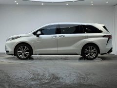 Toyota Sienna 2.5L Hybrid Premium Edition - photo 5