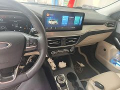 Ford Focus Sedan EcoBoost 180 Automatic Trend - ფოტო 9