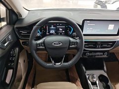Ford Focus Sedan EcoBoost 180 Automatic Trend - фото 10
