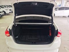 Ford Focus Sedan EcoBoost 180 Automatic Trend - фото 18
