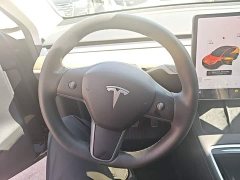 Tesla Model Y Standard Range RWD - ფოტო 10