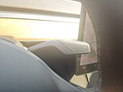 Tesla Model Y Standard Range RWD - ფოტო 13