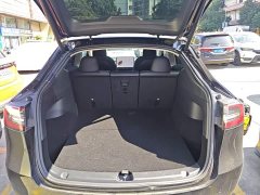 Tesla Model Y Standard Range RWD - ფოტო 18