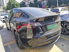 Tesla Model Y Standard Range RWD - ფოტო 4