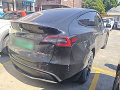 Tesla Model Y Standard Range RWD - ფოტო 6