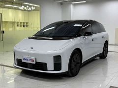 Li Auto i8 Standard Edition - фото 1
