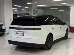Li Auto i8 Standard Edition - фото 6