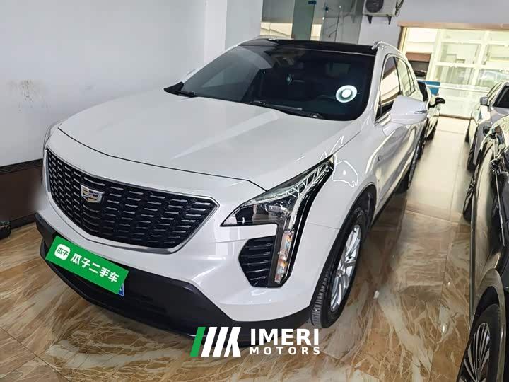 Cadillac XT4 28T FWD Technology