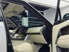 Land Rover Range Rover 3.0 L6 400PS Extended Wheelbase 7-Seater - ფოტო 10