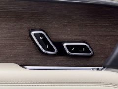 Land Rover Range Rover 3.0 L6 400PS Extended Wheelbase 7-Seater - ფოტო 15