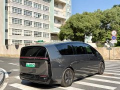 Li Auto Li Xiang MEGA Ultra - ფოტო 4