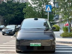 Li Auto Li Xiang MEGA Ultra - ფოტო 5