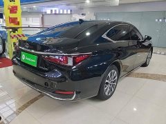 Lexus ES 200 Excellence Edition - ფოტო 6