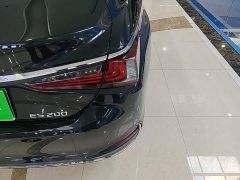 Lexus ES 200 Excellence Edition - ფოტო 7