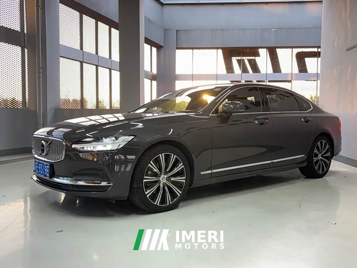Volvo S90 B5 Intelligent Luxury Edition - автомобиль из Китая