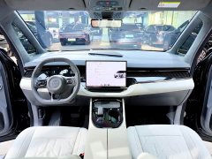 Zeekr 009 Six-Seat Executive AWD 108kWh - photo 11
