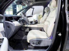 Zeekr 009 Six-Seat Executive AWD 108kWh - photo 9