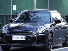 BMW MINI 1.5T COOPER King's Cross Special Edition - photo 1