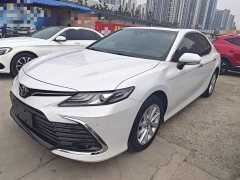 Toyota Camry 2.0G Luxury - photo 1
