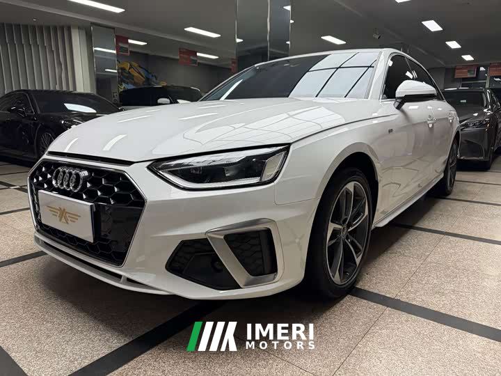 Audi A4L 40 TFSI Fashion Dynamic