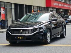 Volkswagen Passat Outstanding Edition 280TSI Business Version - ფოტო 1