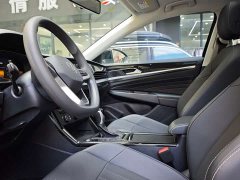 Volkswagen Passat Outstanding Edition 280TSI Business Version - ფოტო 5