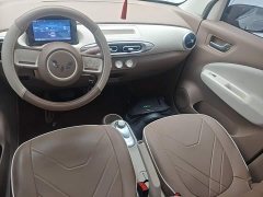 Wuling Hongguang MINIEV Fourth Generation Four-Door Advanced Edition - ფოტო 9