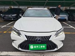 Lexus ES 300h Premium Edition - ფოტო 2