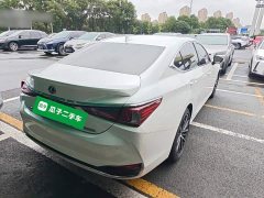 Lexus ES 300h Premium Edition - ფოტო 6