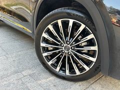 Geely Xingyue L Oriental Radiance 2.0T Automatic Xiaohan Edition - ფოტო 4